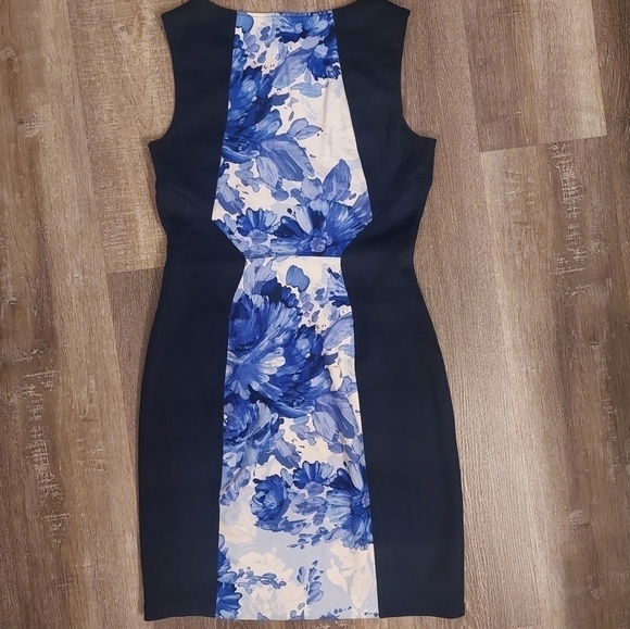 ENFOCUS Petite Navy blue and floral dress - Picture 7 of 8